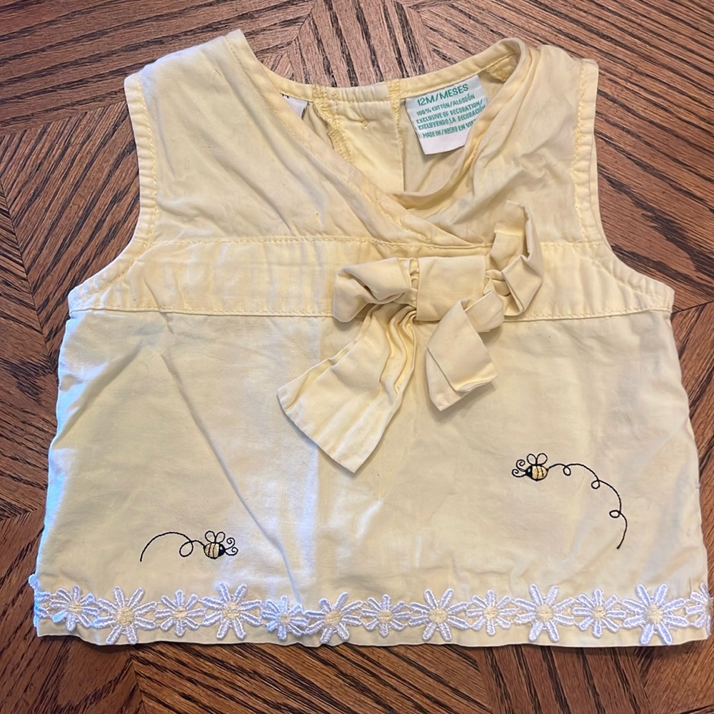 Vintage Sesame Street yellow embroidered top